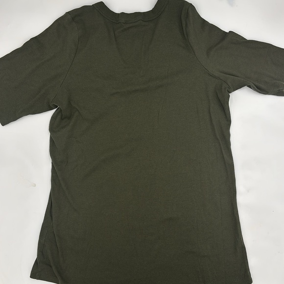 Torrid Ribbed Curved Henley Elbow Sleeve Top - Picture 4 of 6